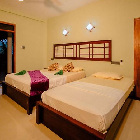 Yala River Face Inn Tissamaharama Bagian luar foto