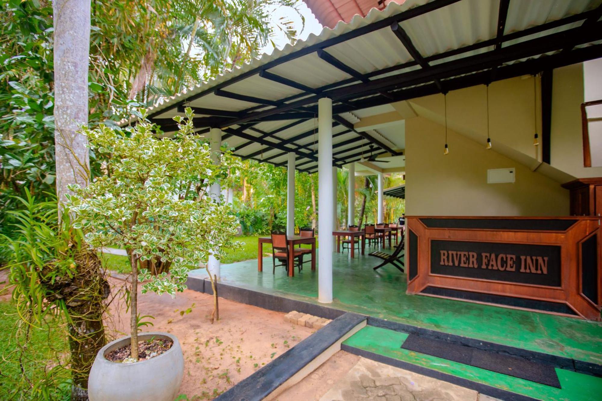 Yala River Face Inn Tissamaharama Bagian luar foto