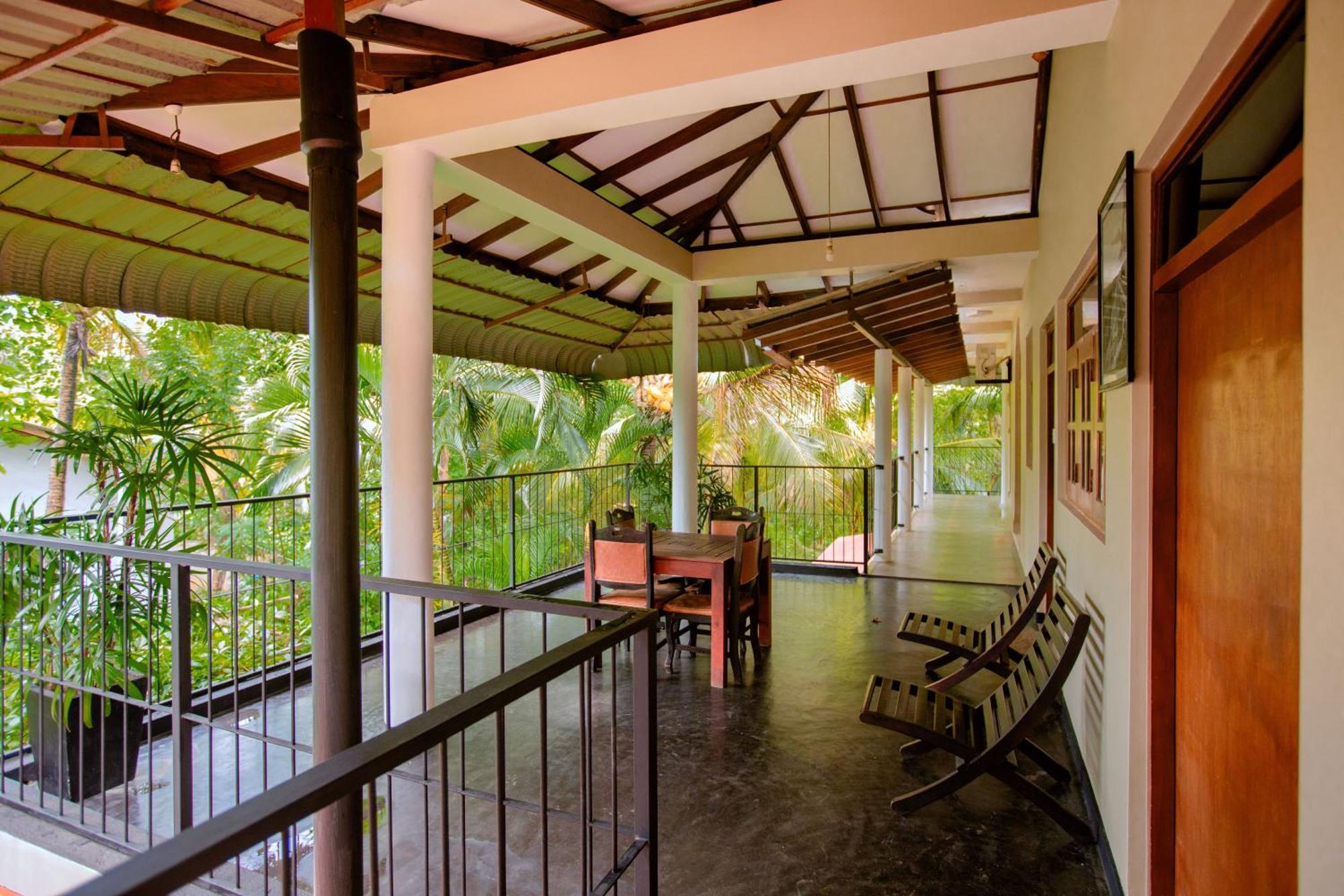 Yala River Face Inn Tissamaharama Bagian luar foto