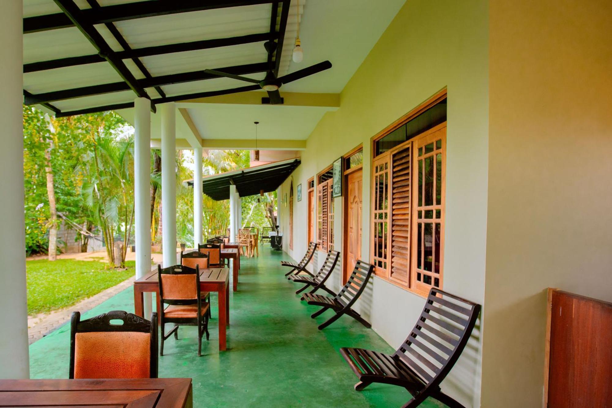 Yala River Face Inn Tissamaharama Bagian luar foto